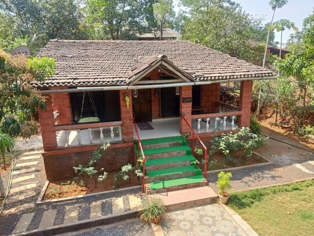 Sukant Homestay, Palu, Murbād Екстериор снимка